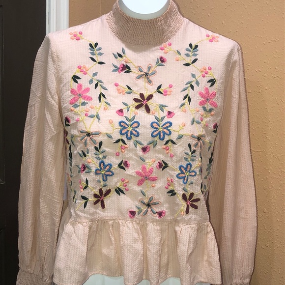 Zara Tops - Zara pink floral top